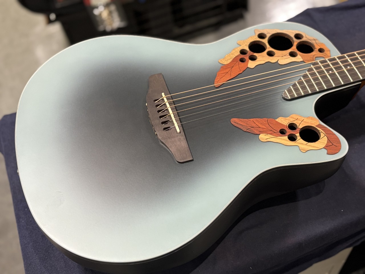 Ovation CE44-RBB-G【送料無料/即納可能】（新品/送料無料）【楽器検索