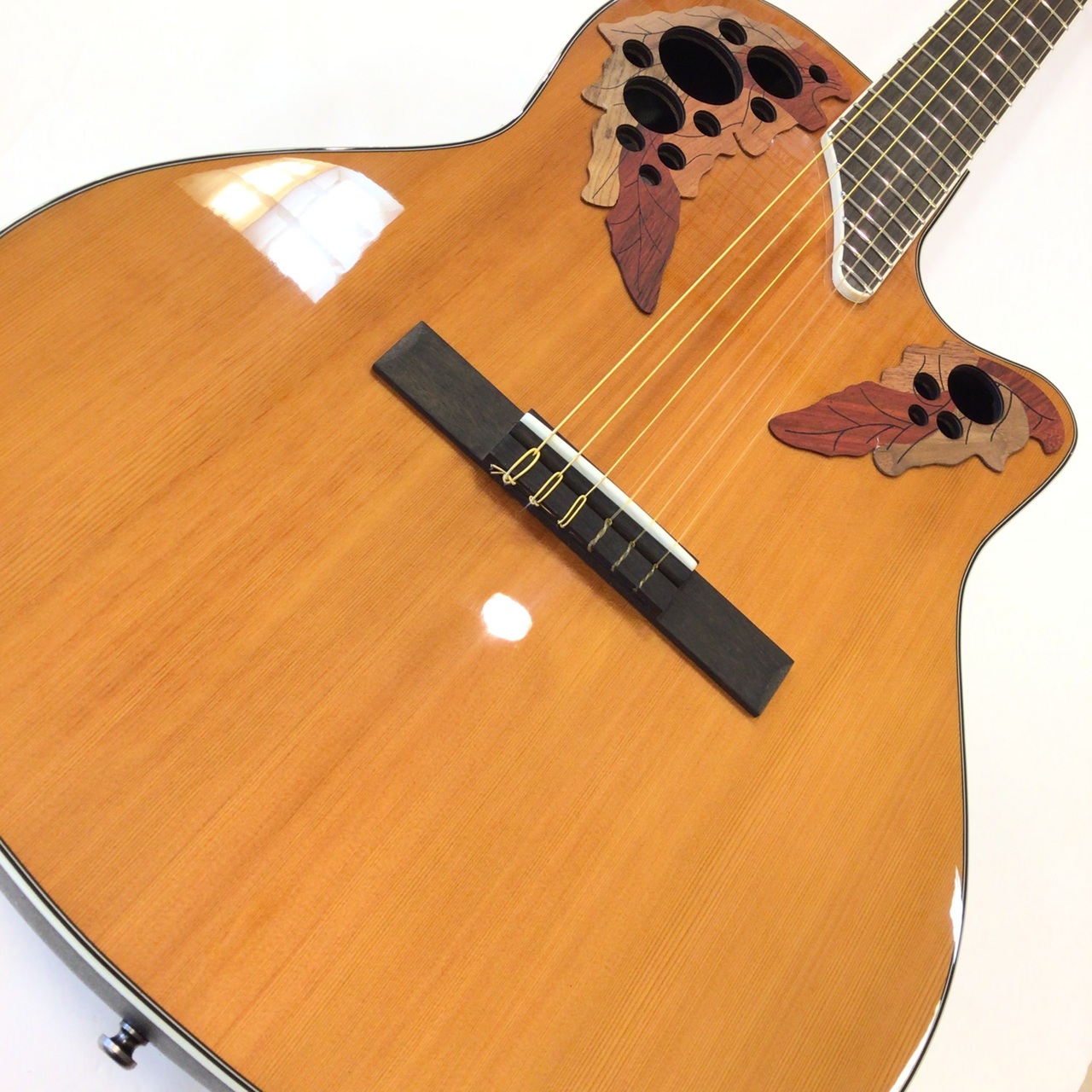 Ovation Celebrity Elite CE44C-4A 【エレガット】（新品特価/送料無料