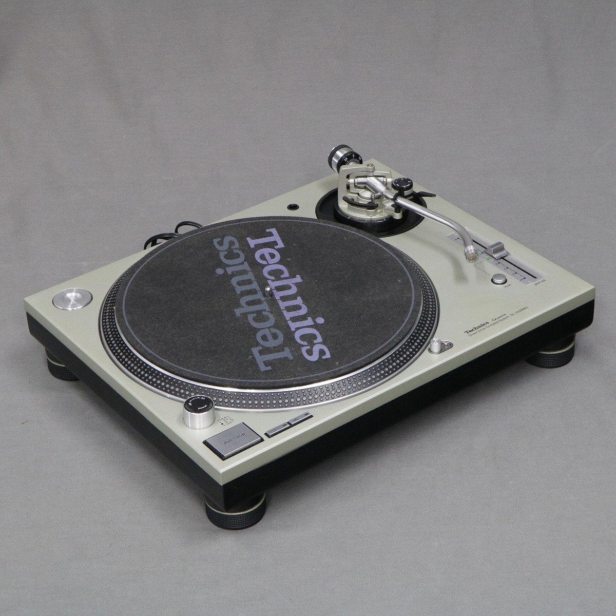 Technics SL-1200MK5（1台目） Technics SL-1200MK5 【御茶ノ水本店】（中古/送料無料）【楽器検索