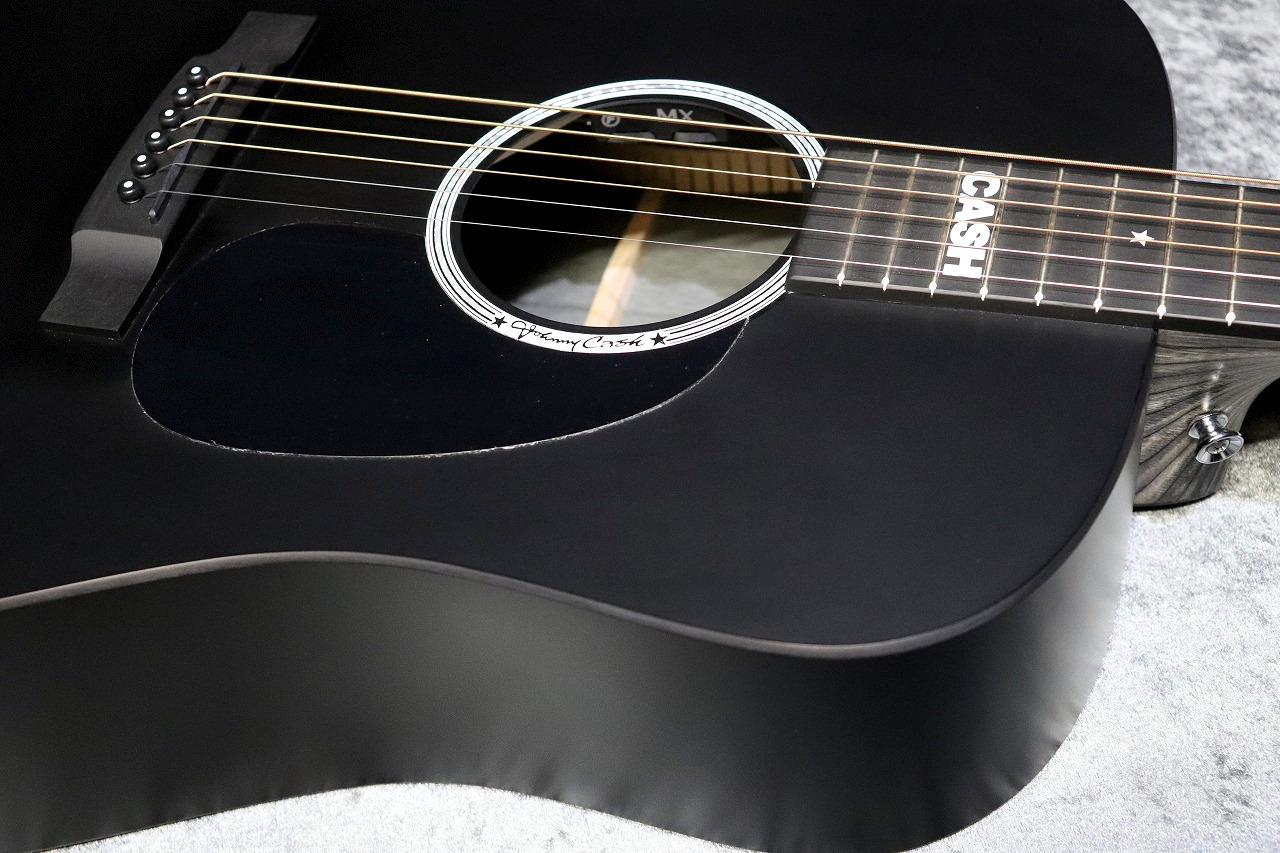 Martin DX Johnny Cash #3016599【漆黒のギターをお探しの方にお勧め