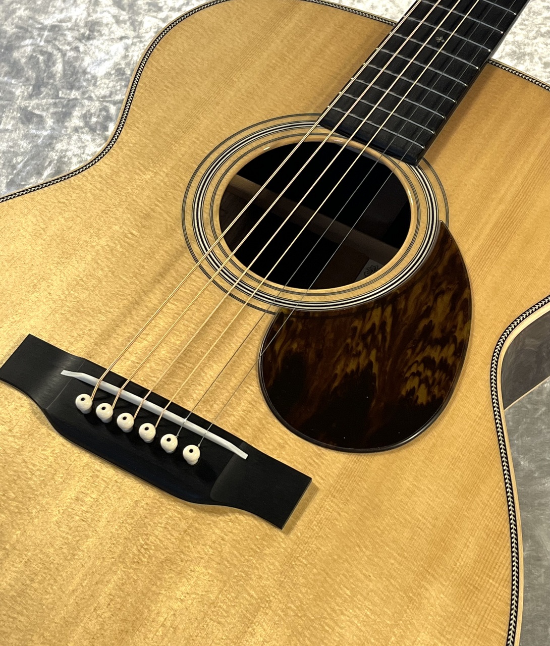 ASTURIAS TRAD OM Reverence【S/N 46823】（新品）【楽器検索