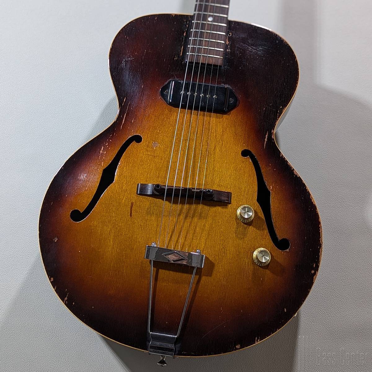 Gibson ES-125 -Sunburst-【1950s/Vintage】（ビンテージ）【楽器検索