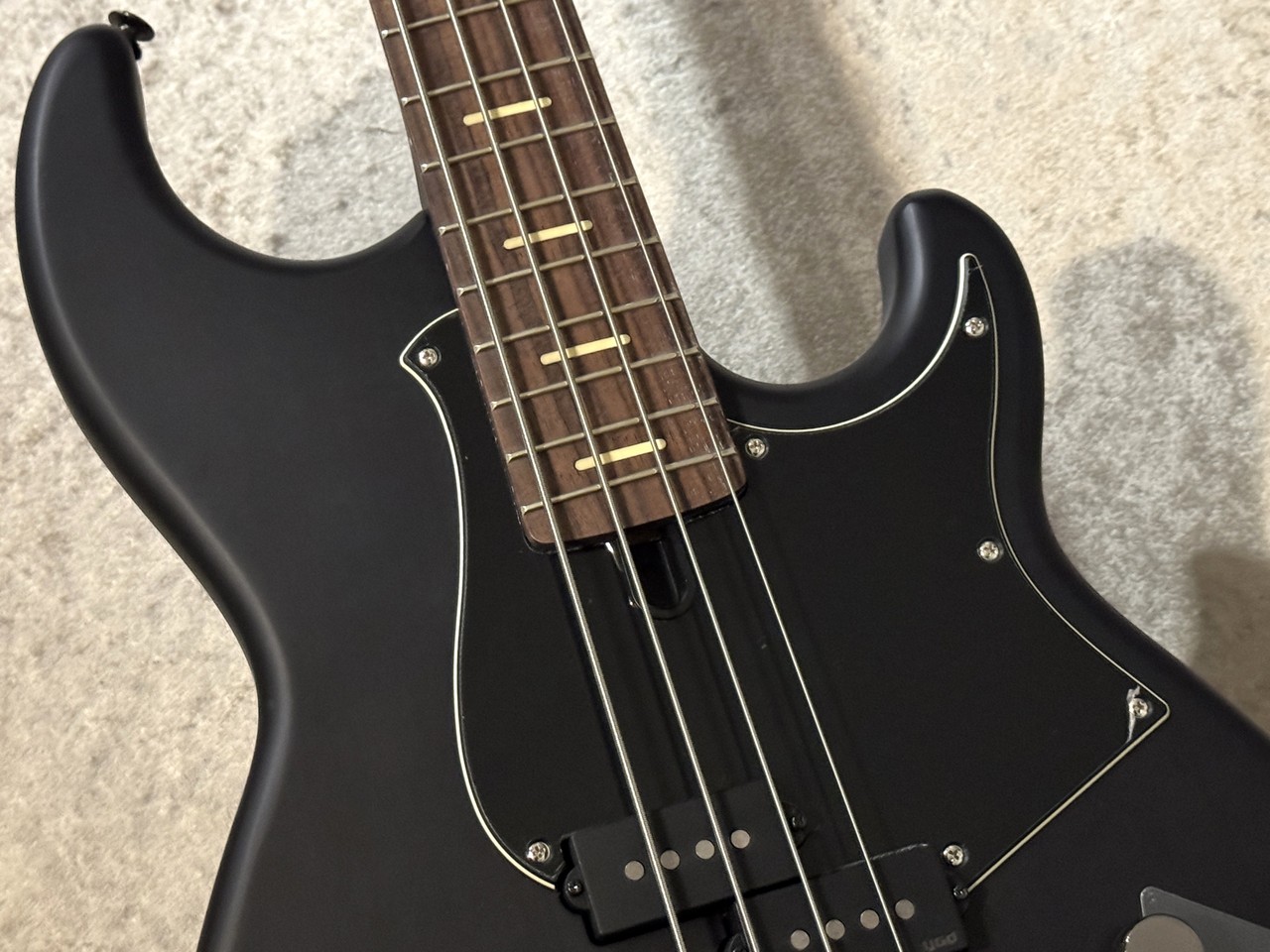 YAMAHA ブラック アクティブベース YAMAHA BB734A -Matte Translucent Black- #IKY064113 【4.17kg