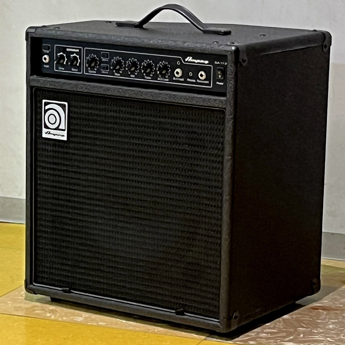アンペグベースアンプ Ampeg BA-112 新品同様 Ampeg(アンペグ) ／ BA-112 - ベースアンプ - の激安通販