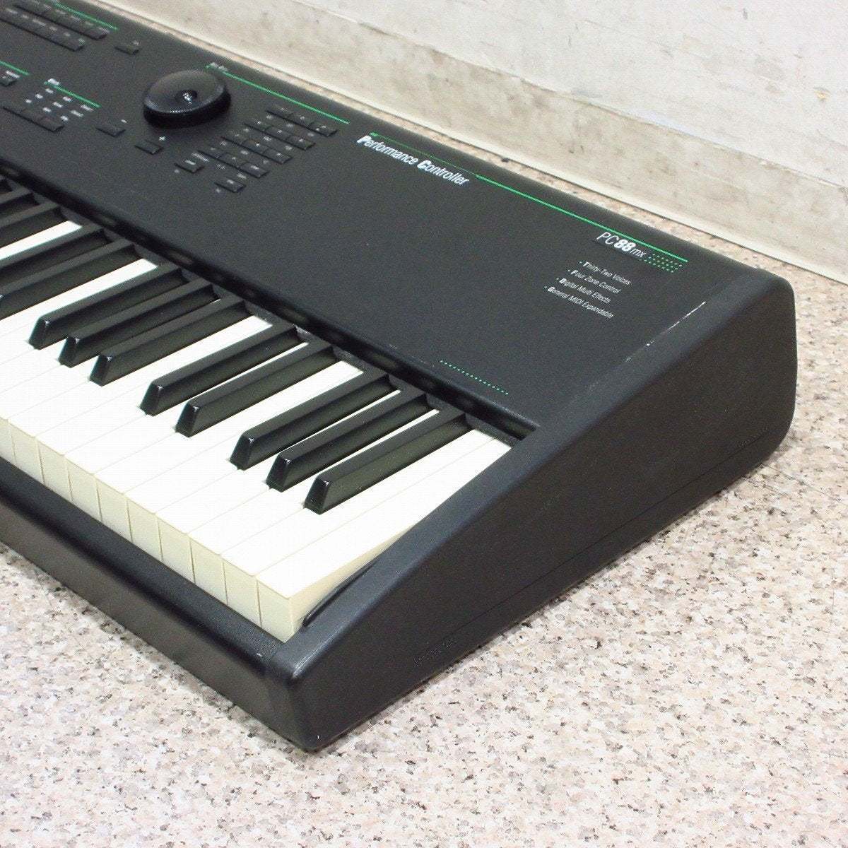 Kurzweil PC88MX 