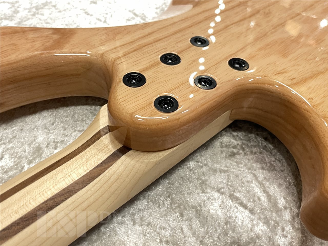 Aria Pro II RSB-700WP【Natural】（新品/送料無料）【楽器検索