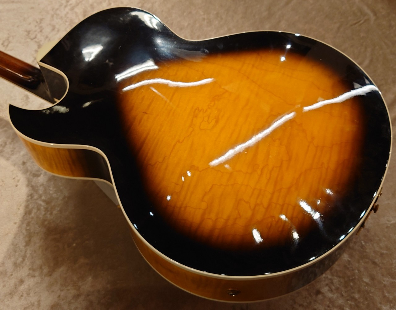 Gibson 【USED】 L-4CES Vintage Burst Maple Side,Back 1996年製