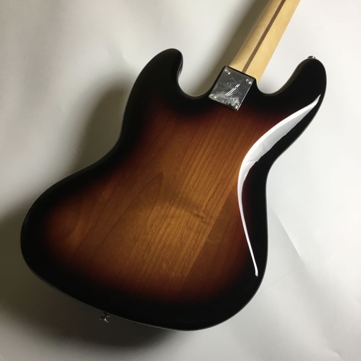 Fender Player Jazz Bass, Maple Fingerboard, 3-Color Sunburst
