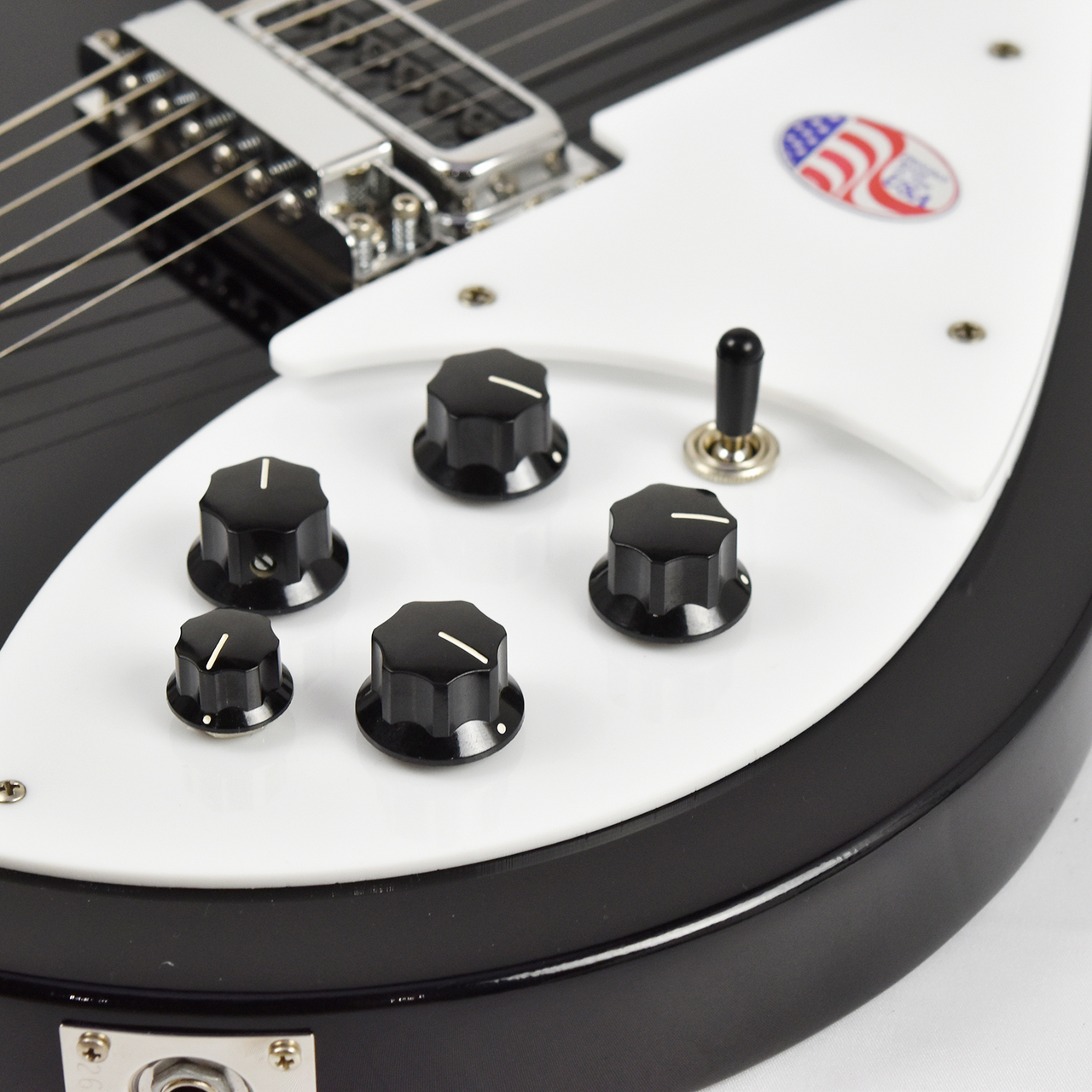 Rickenbacker 330 Jetglo（B級特価）【楽器検索デジマート】