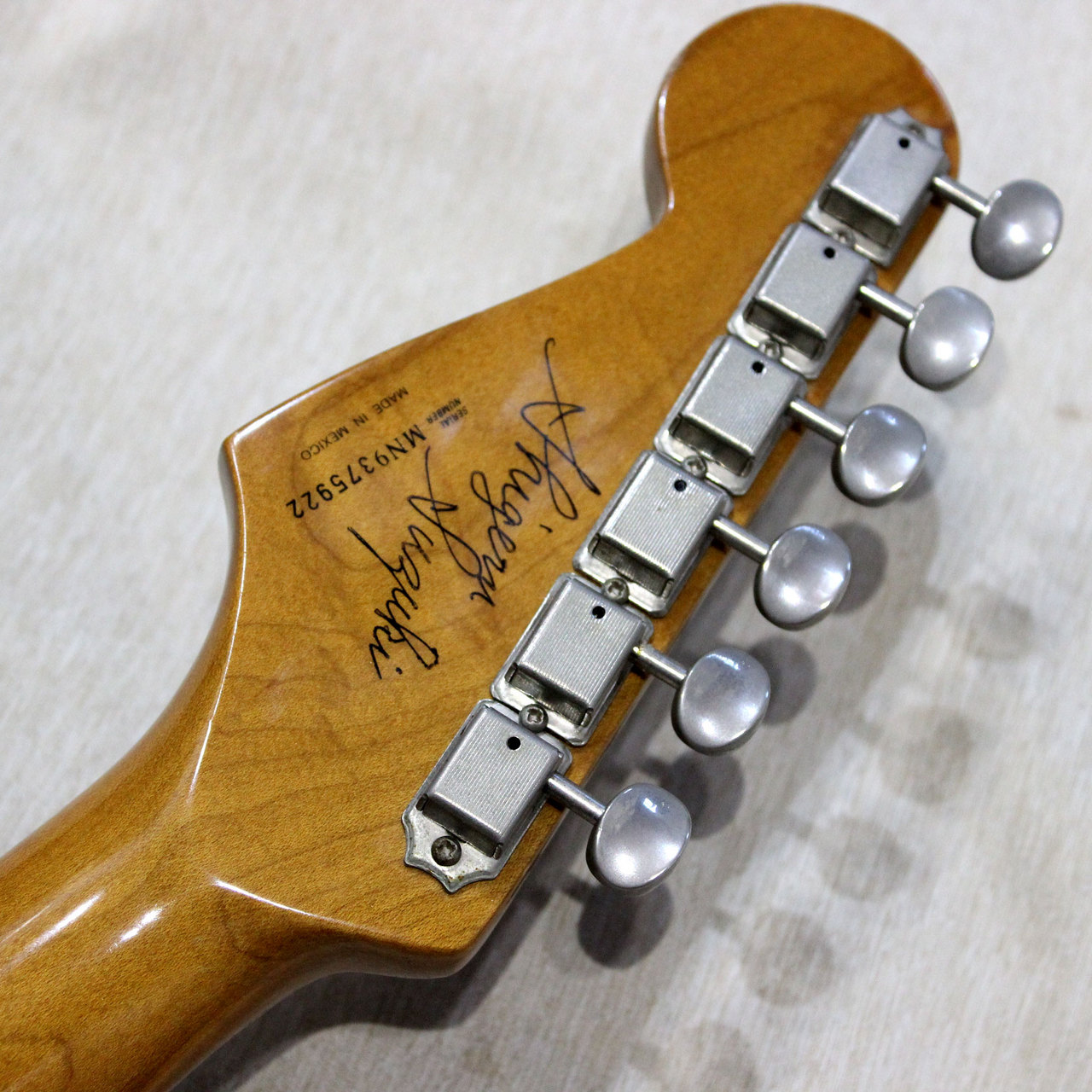 Fender Stratocaster MEXICO ローズネック Fender Custom Shop】イシバシオーダーのローズウッドネックが