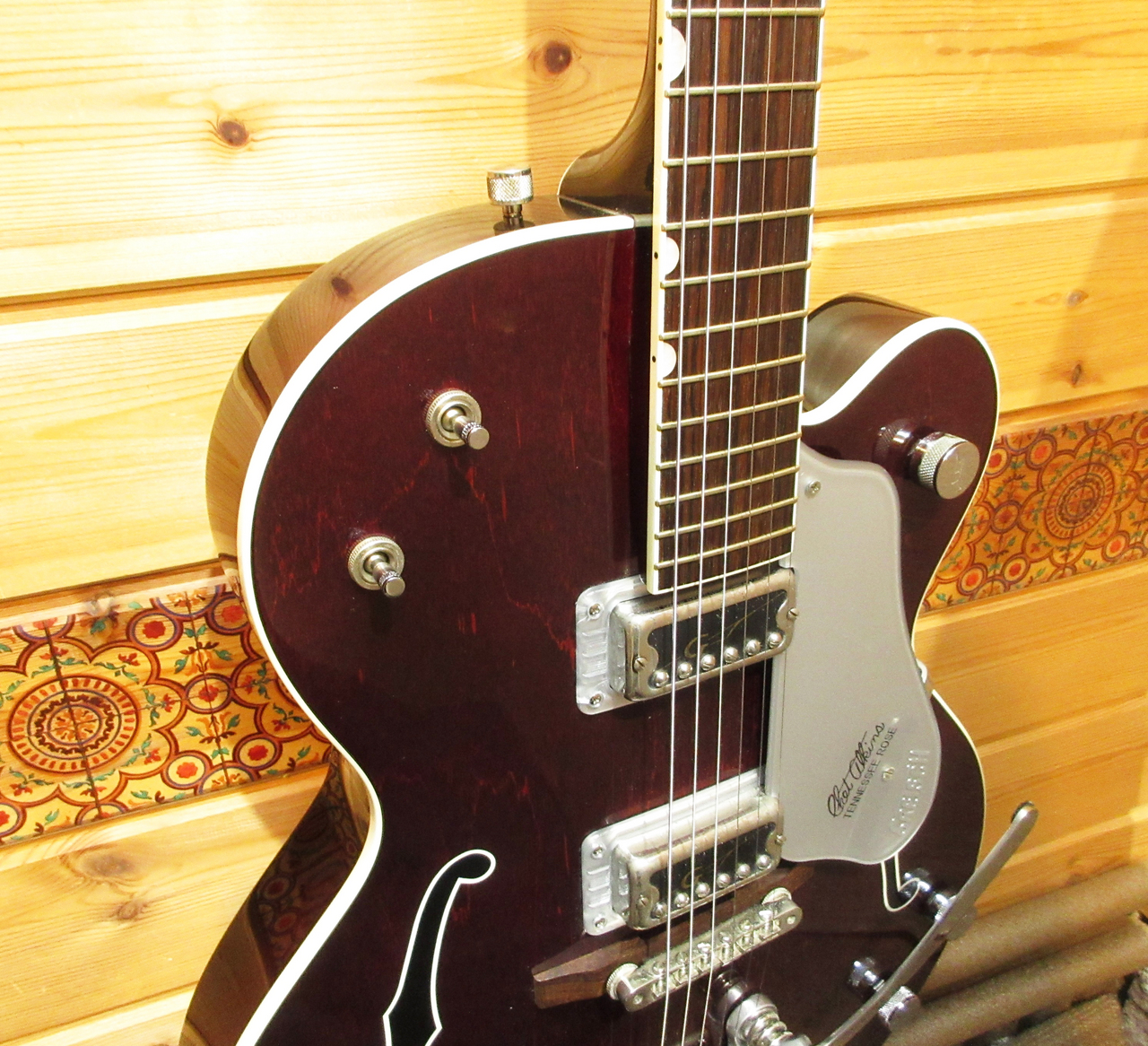 Gretsch G6119-1962HTPB Chet Atkins Tennessee Rose 【2010年製