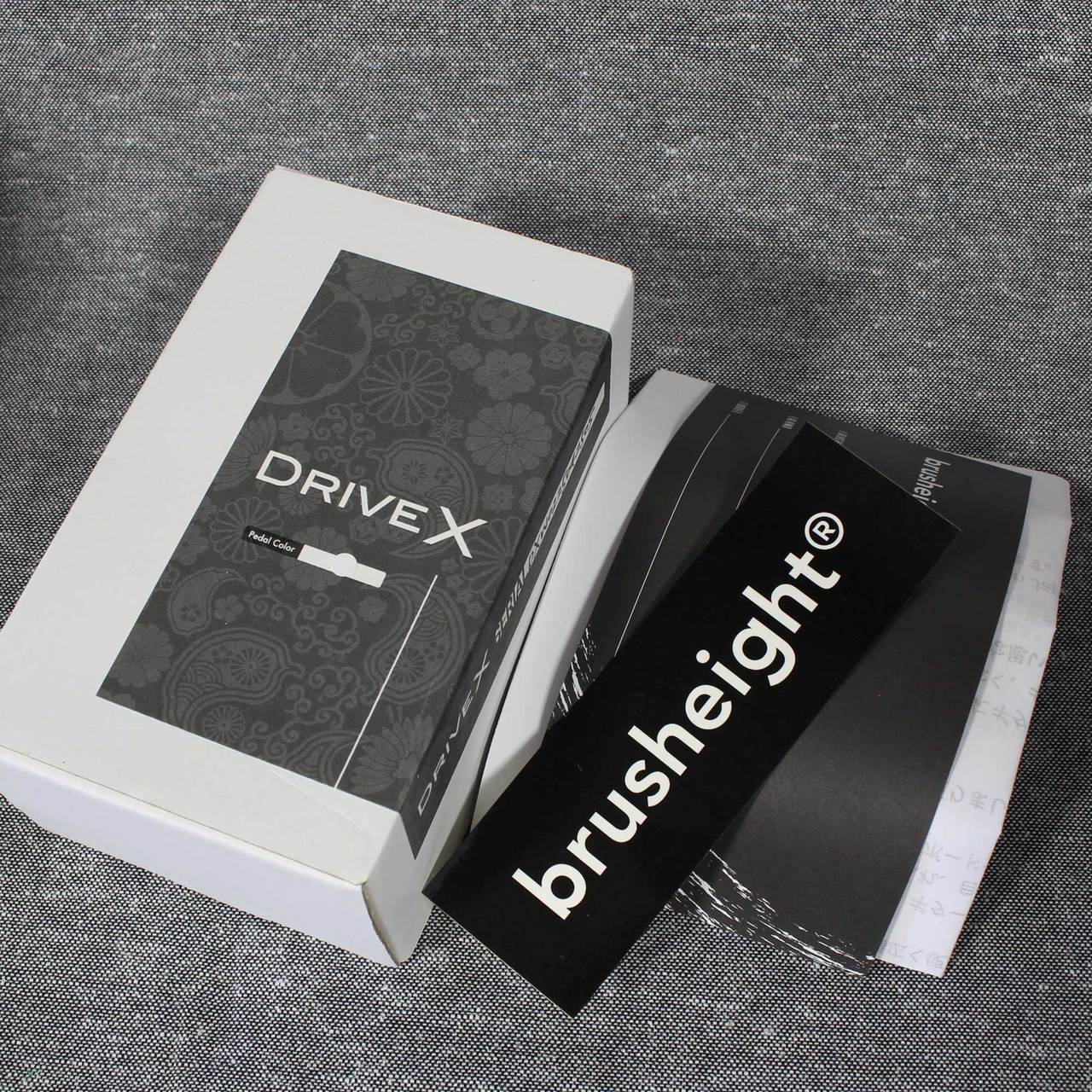 Brush Eight Drive X White（新品）【楽器検索デジマート】