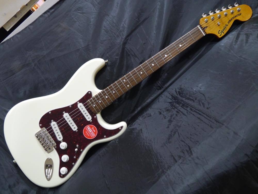 Squier by Fender Classic Vibe 70s Stratocaster Laurel Fingerboard