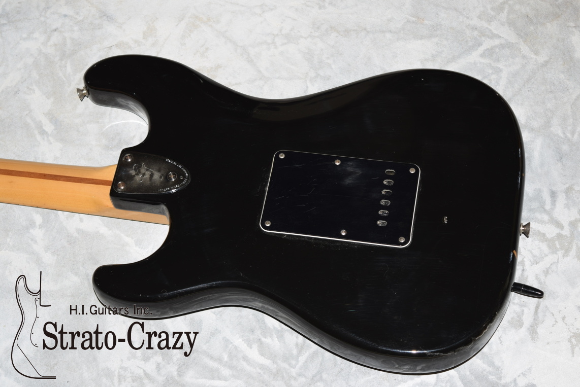 Fender Stratocaster '80 Black/Maple neck 