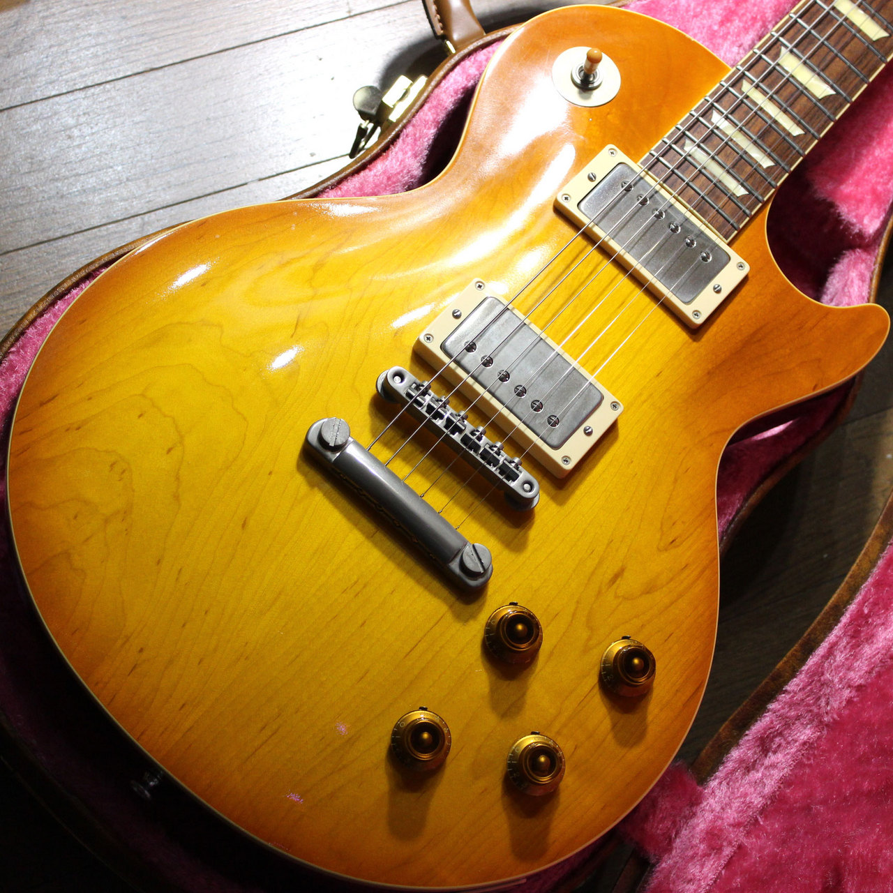 Tokai Neo Select Les Paulタイプ（2007年製） Tokai LS Neo Select Honey トーカイ LS ハカランダ指板2008年製です