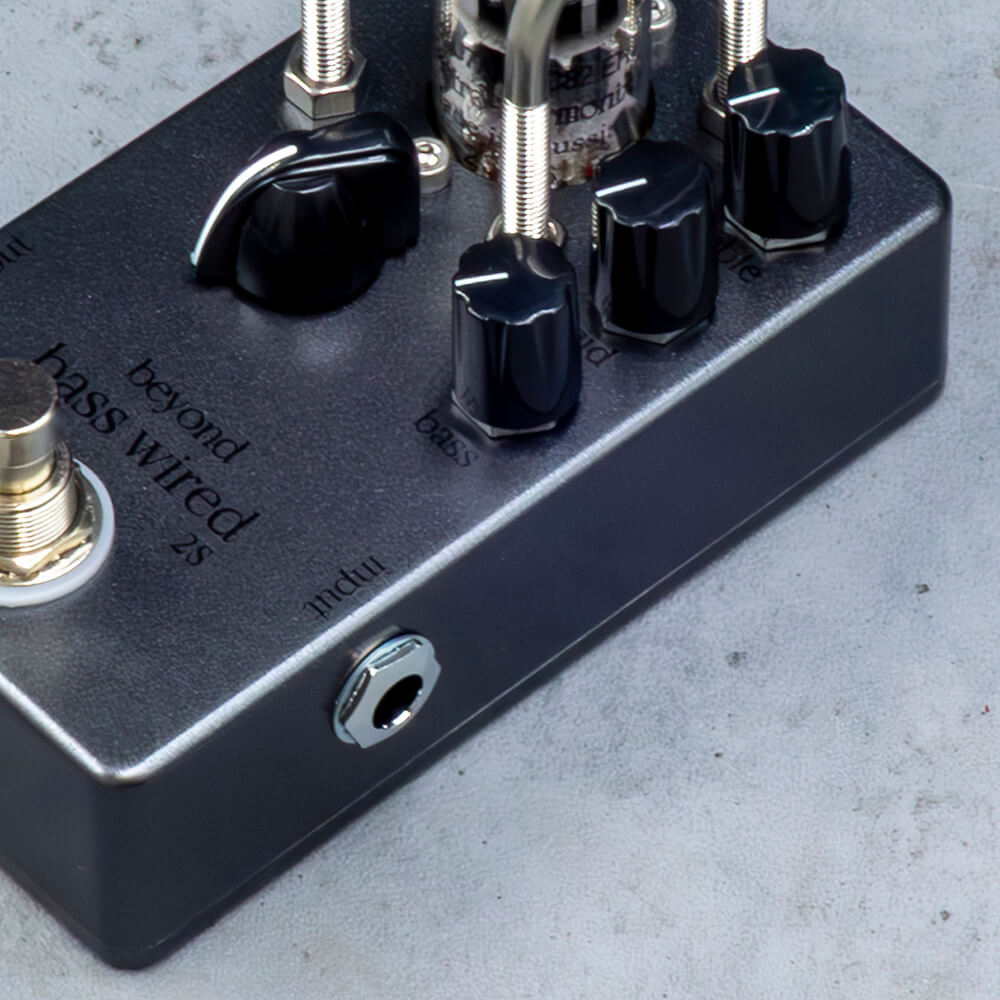 beyond bass wired 2S ベースエフェクター - メルカリ