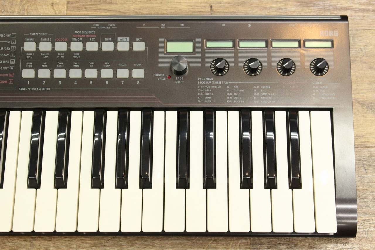 希少】【現在製造中止】KORG R3 シンセサイザー キーボード 希少