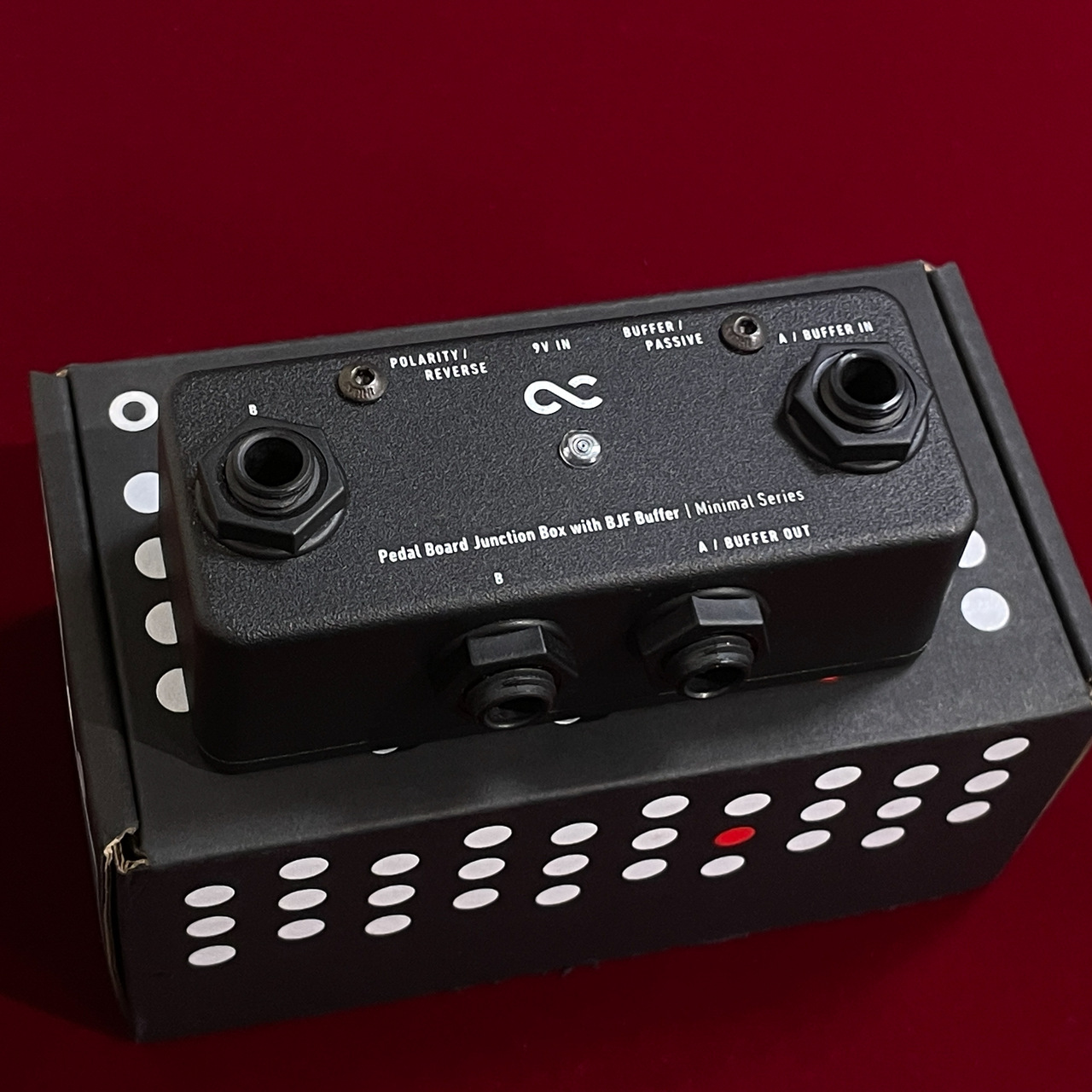 ONE CONTROL Minimal Series Pedal Board Junction Box with BJF