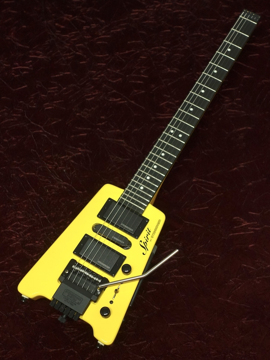 ギター Steinberger Spirit GT-Pro Deluxe Yellow STEINBERGER Spirit GT-PRO Deluxe - Hot Rod Yellow Headless