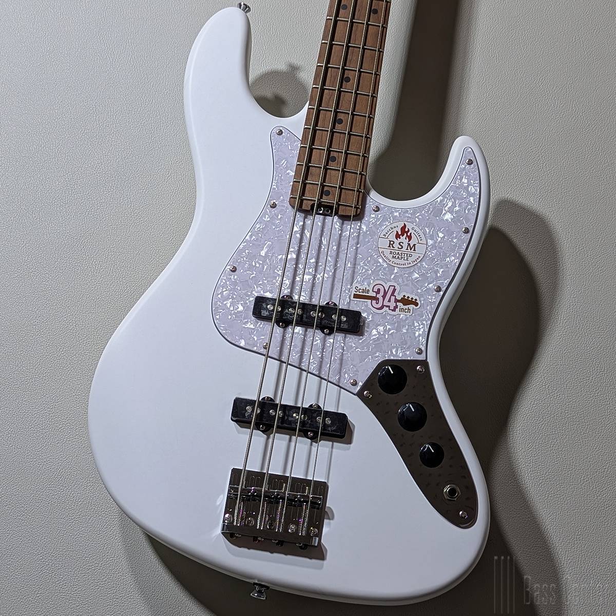 Bacchus WL4-STD/RSM -White Satin w/White Pearl Pickguard- #GI21690