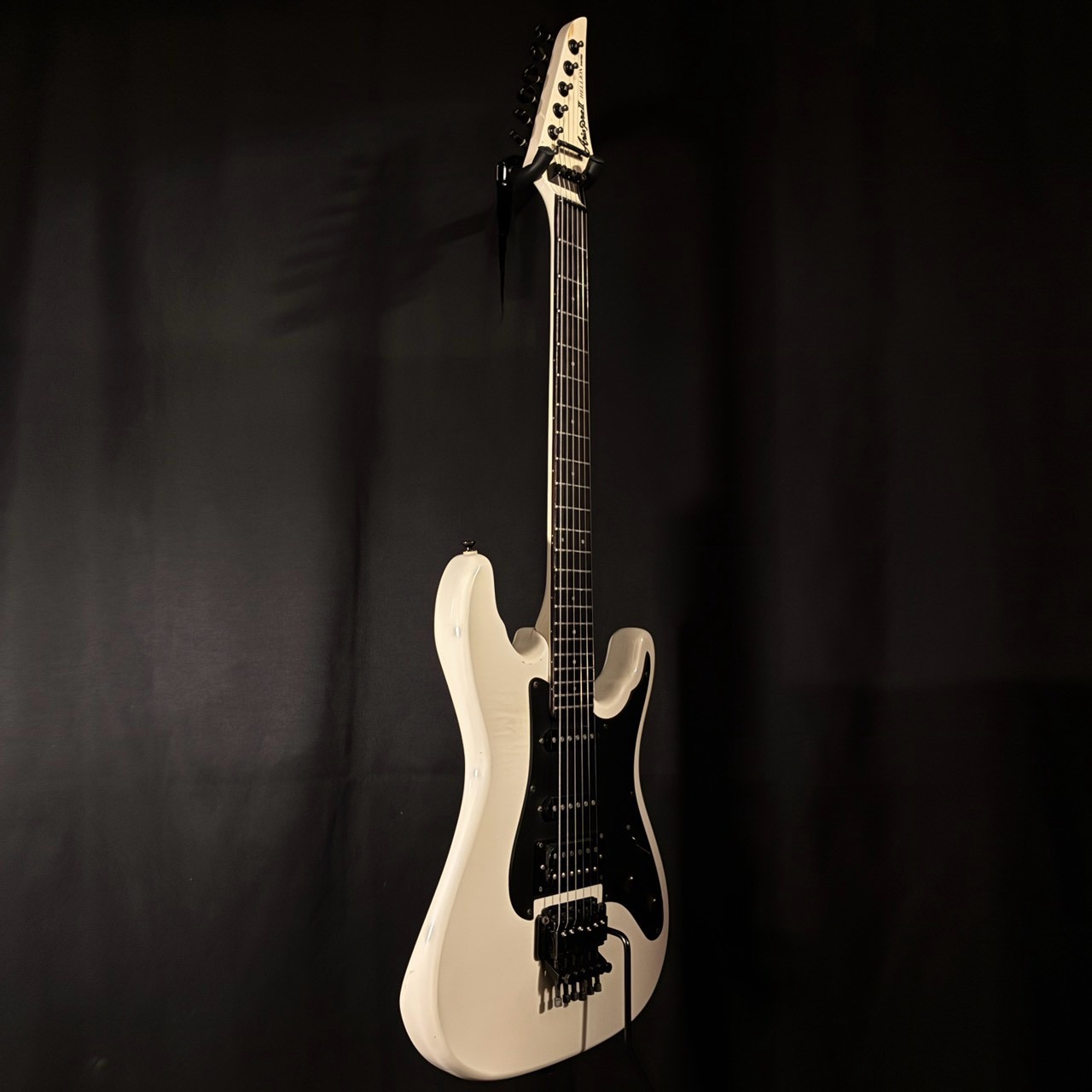 Aria Pro II Hellion Series 45-2 Ivory 【3.69㎏】（中古）【楽器検索