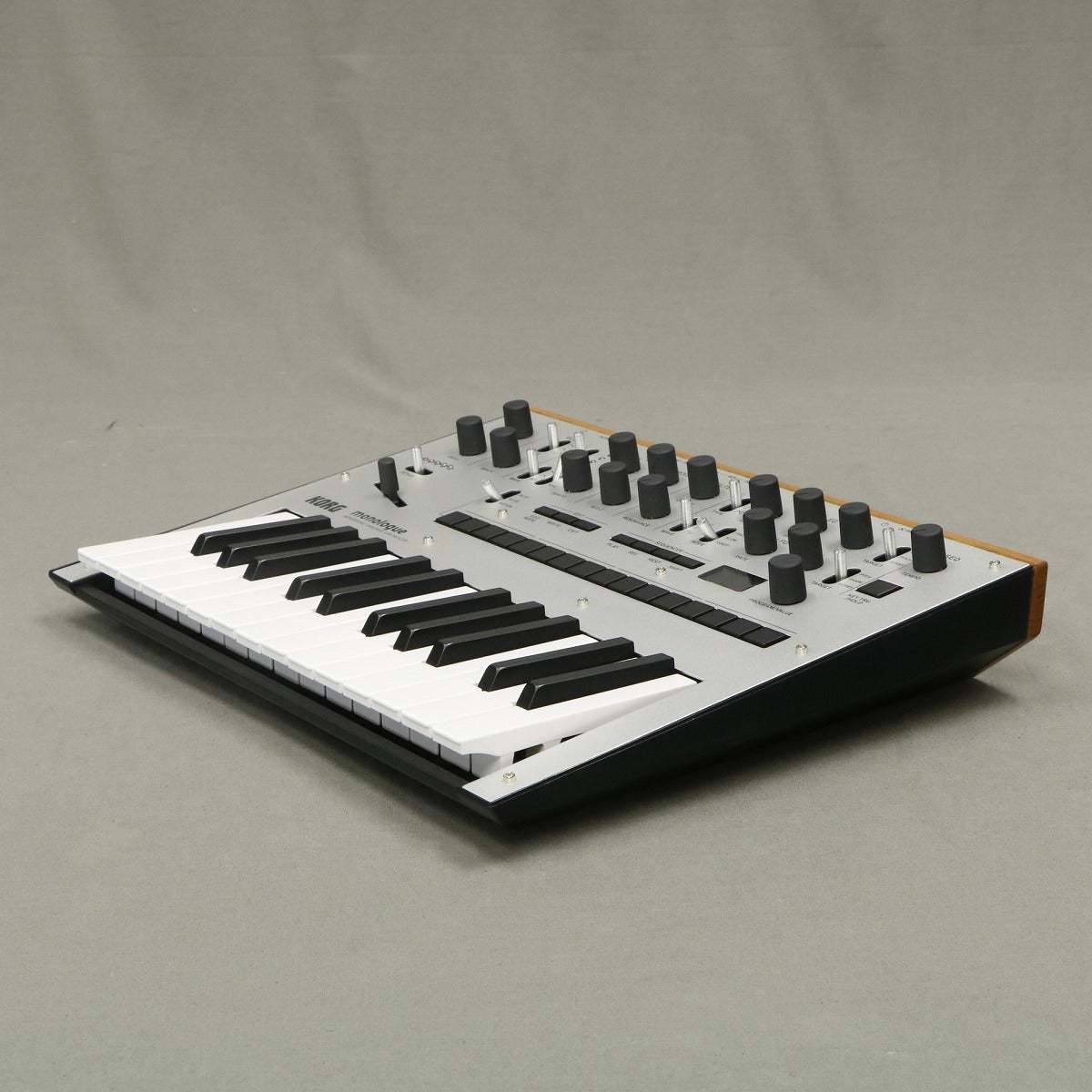 KORG monologue-SV モノフォニックアナログシンセサイザー 【展示品