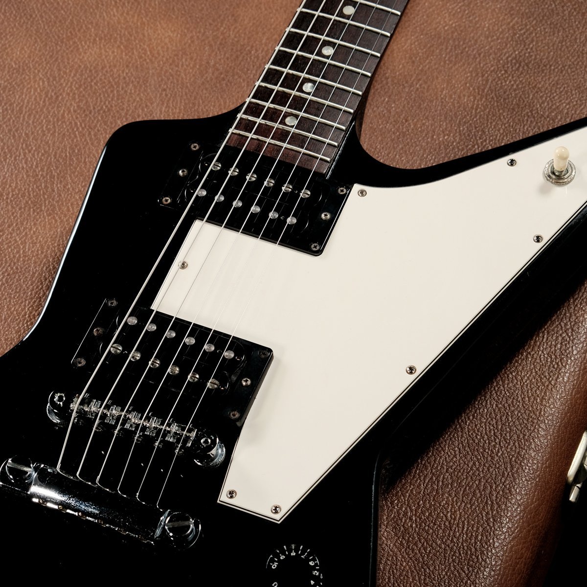 ギター Gibson Explorer 76 Reissue Ebony 2002 Gibson Explorer 76 Reissue Ebony 2002 【渋谷店】（中古/送料無料