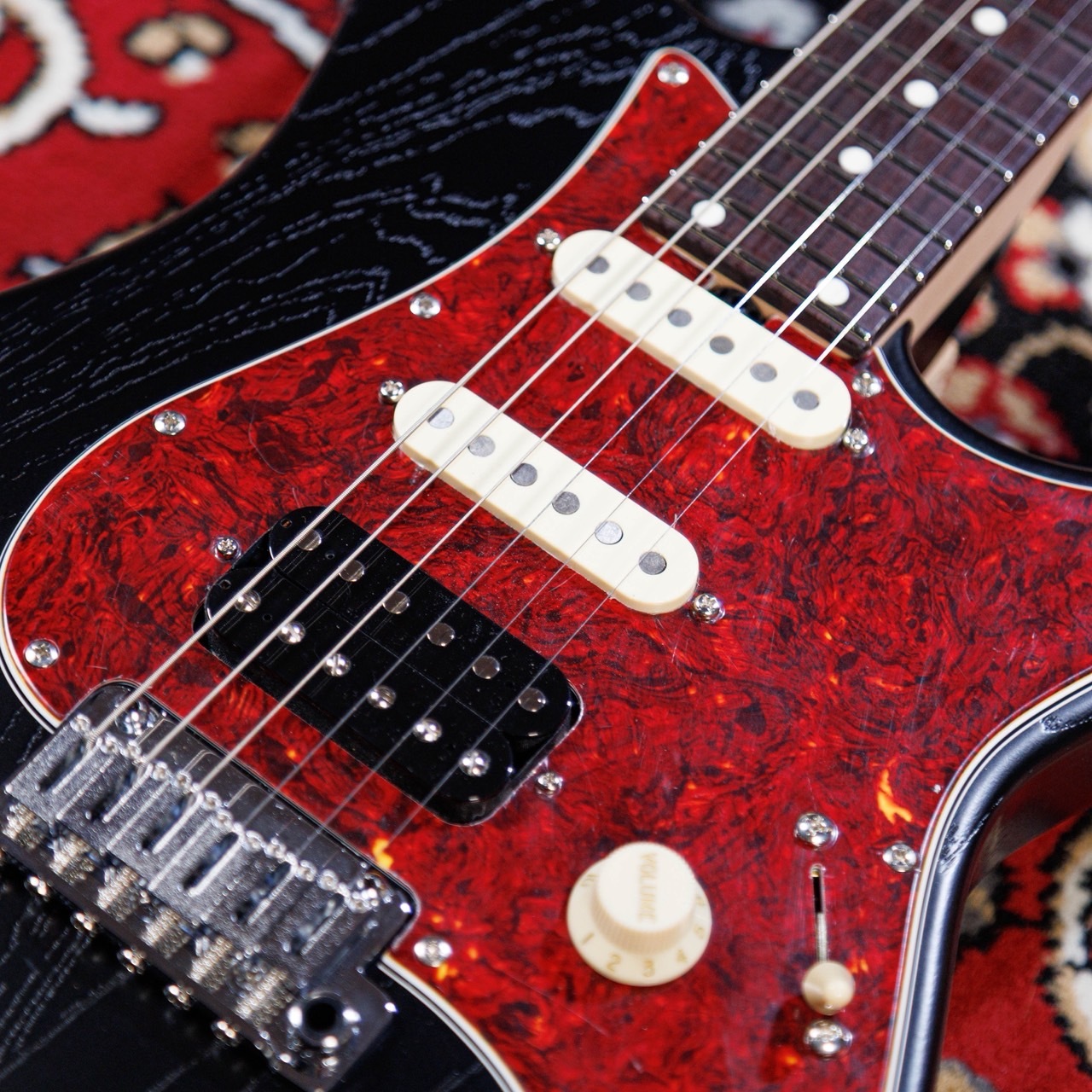 ギター Red House Seeker S / SSH Alder Aged Red House Guitars Seeker S/SSH 24F BLK Open Pore（新品/送料