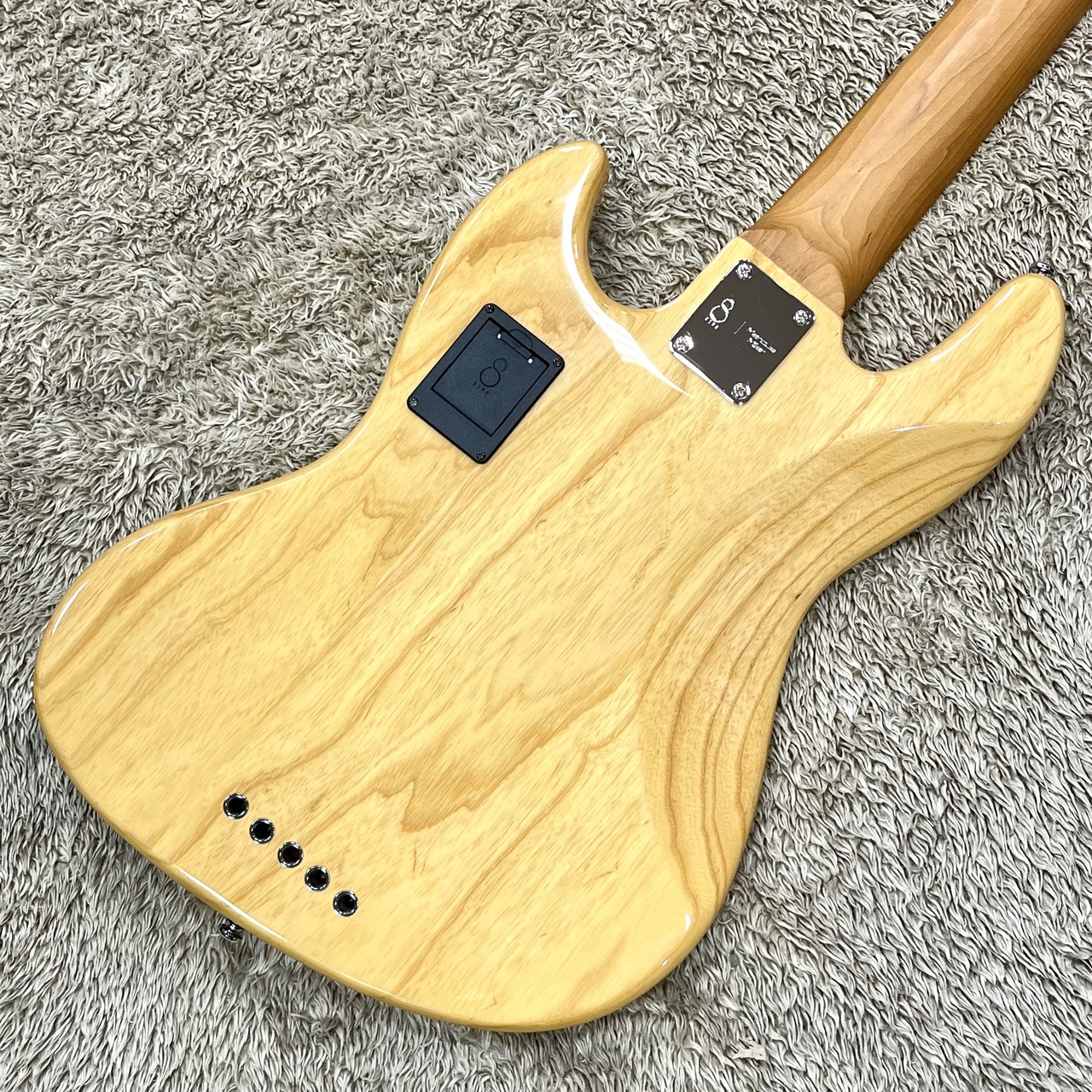 Sire Marcus Miller V8 5st NT (Natural)【アクティブ5弦ベース