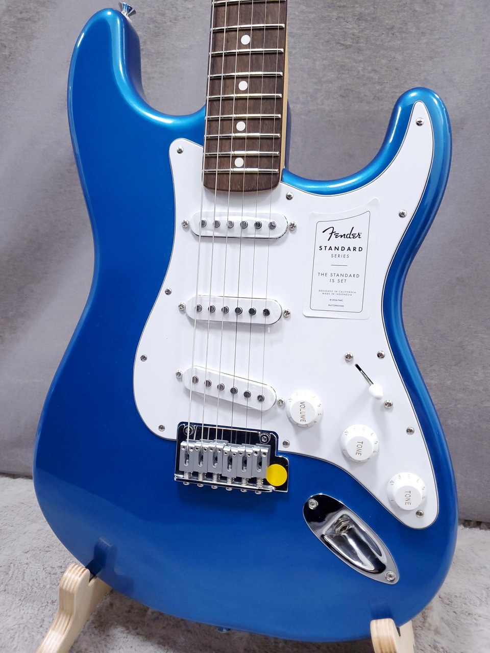 Fender Standard Stratocaster Indian Laurel Fingerboard Aqua Marine