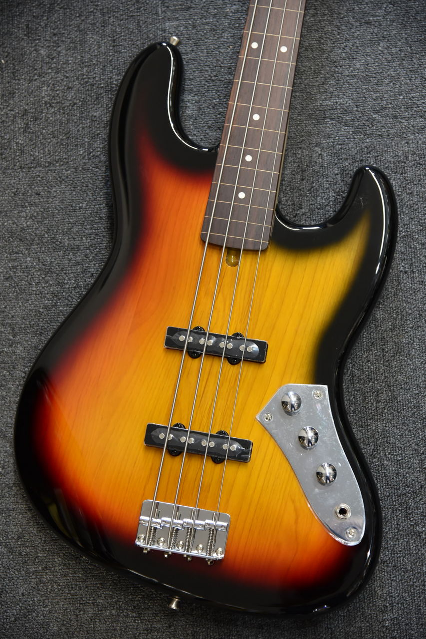 Bacchus BJB-1R FL 3TS フレットレスベース（新品特価）【楽器検索