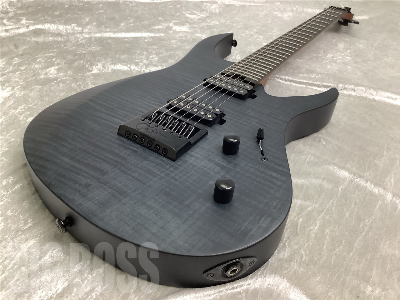 Balaguer Guitars Diablo Standard with Evertune Bridge (Satin Trans