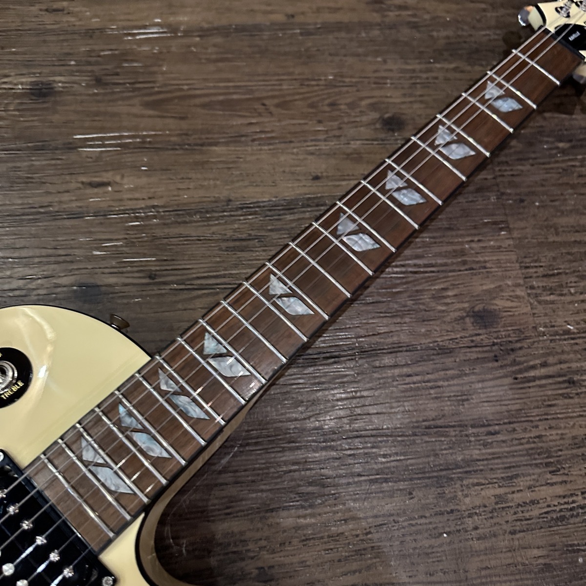 FERNANDES RAVELLE Standard White Electric Guitar（中古/送料無料