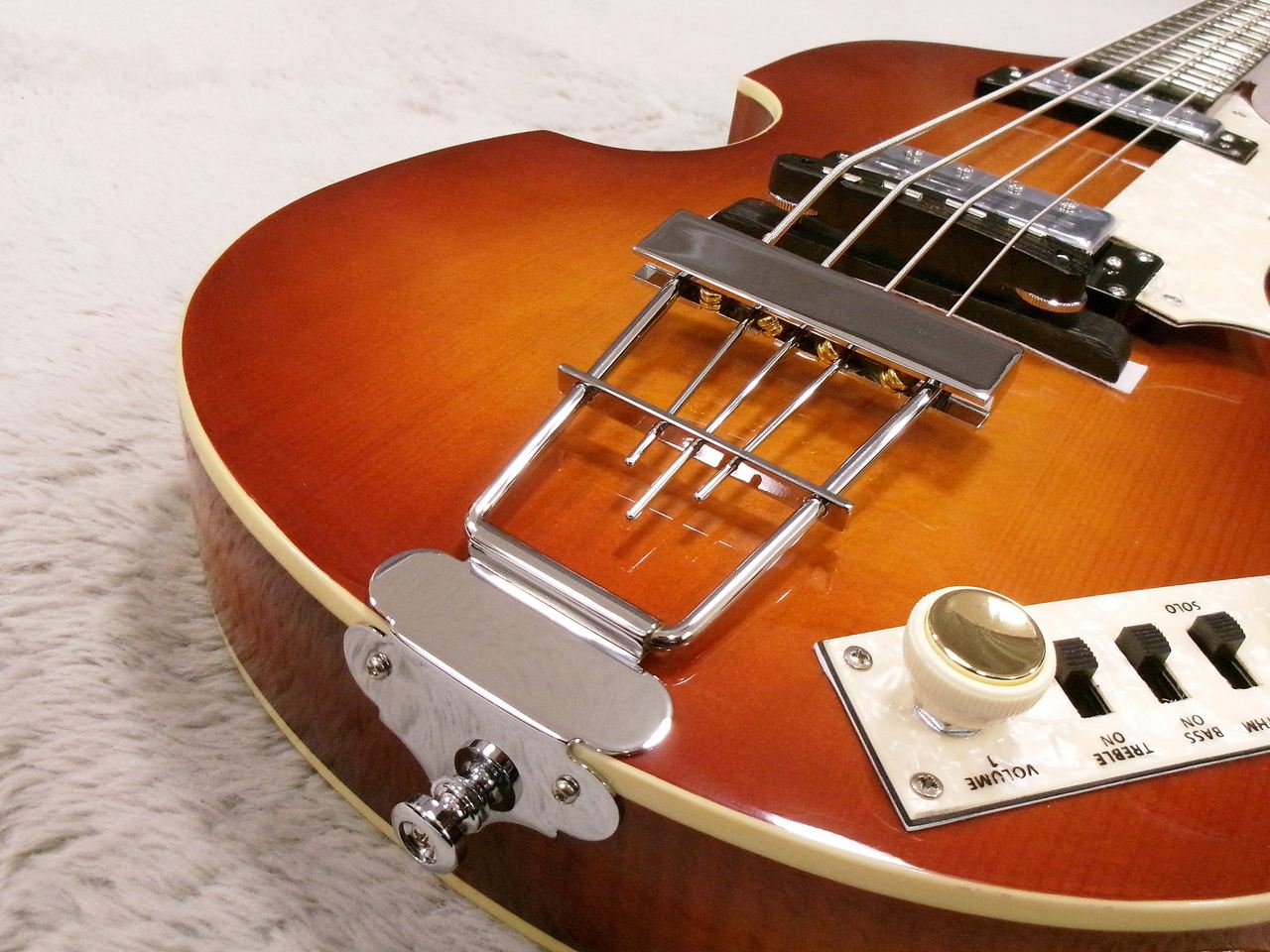 Hofner Ignition Violin Bass Limited Edition HI-500/1-SB Sunburst