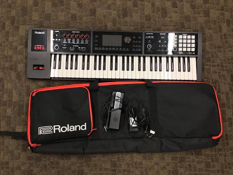 ビンディングの販売 Roland FA-06 ペダル、ケース付き【11/18まで