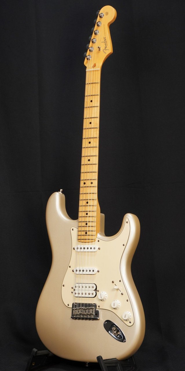 Fender American Standard Stratocaster HSS Blizzard Pearl/M