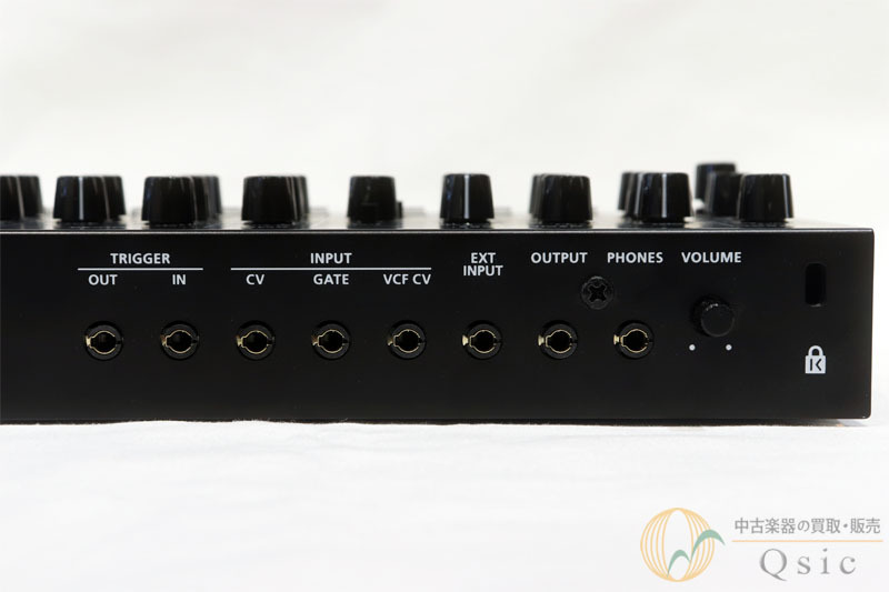 Roland Boutique SE-02 [MK860]（中古/送料無料）【楽器検索デジマート】