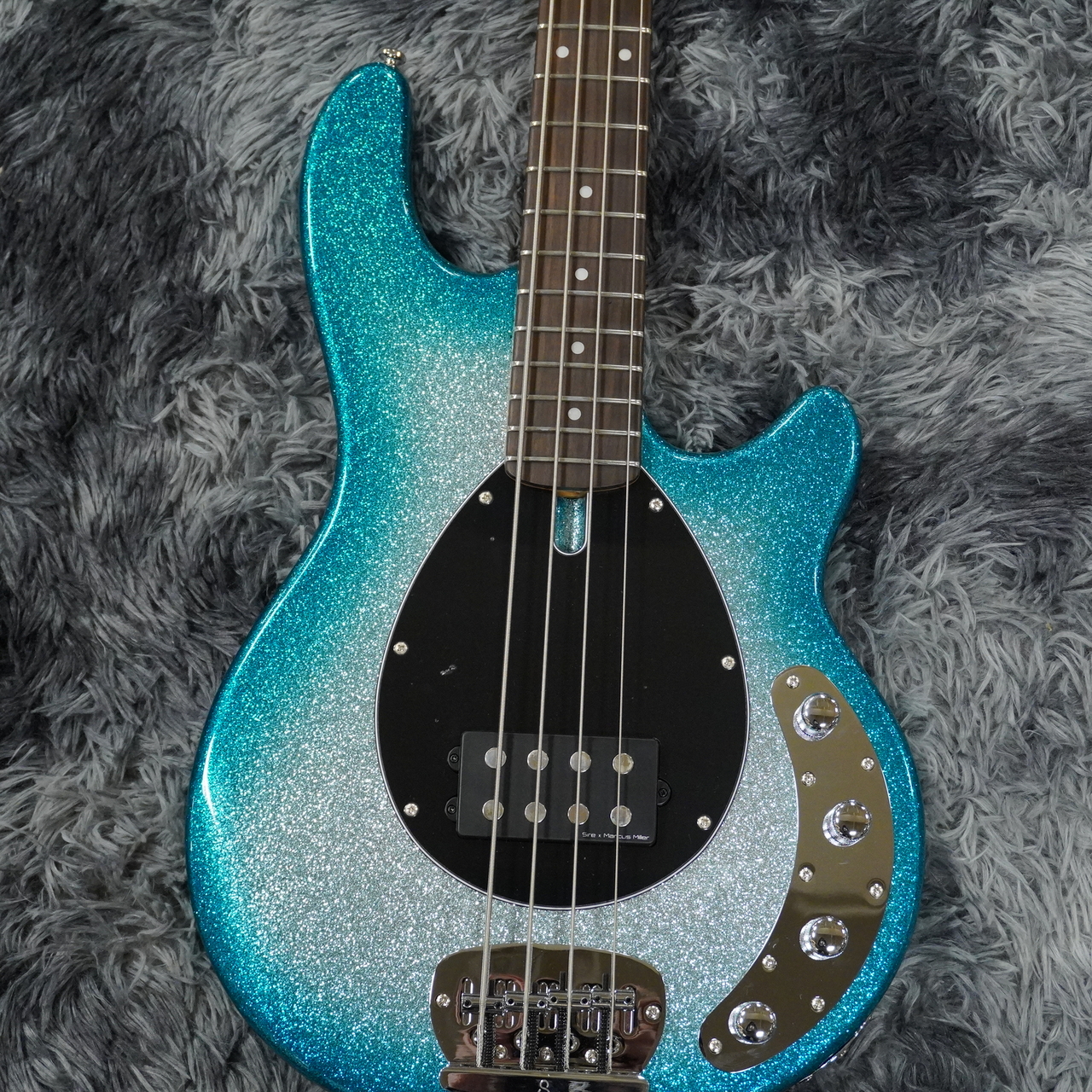 メルカリ市限定値下げMarcus Miller sireZ3 エレキベース メルカリ市限定値下げMarcus Miller sireZ3 エレキベース - メルカリ