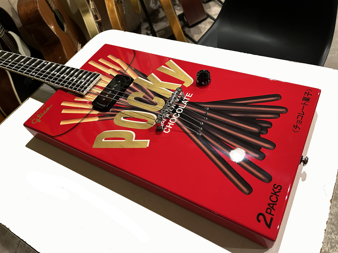 Glico ポッキーエレキギター　 斉藤和義モデル Glico Glico Pocky Guitar グリコ ポッキーギター 斉藤和義監修（中古