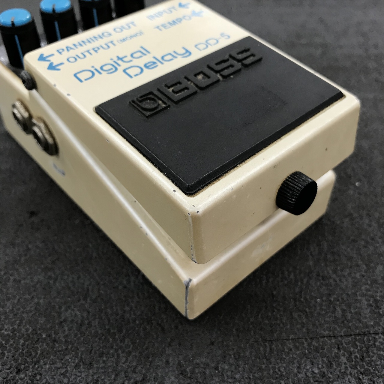 boss dd-5 年式の割には美品！　デジタルディレイ dショッピング |【中古】 デジタルディレイ エフェクター BOSS