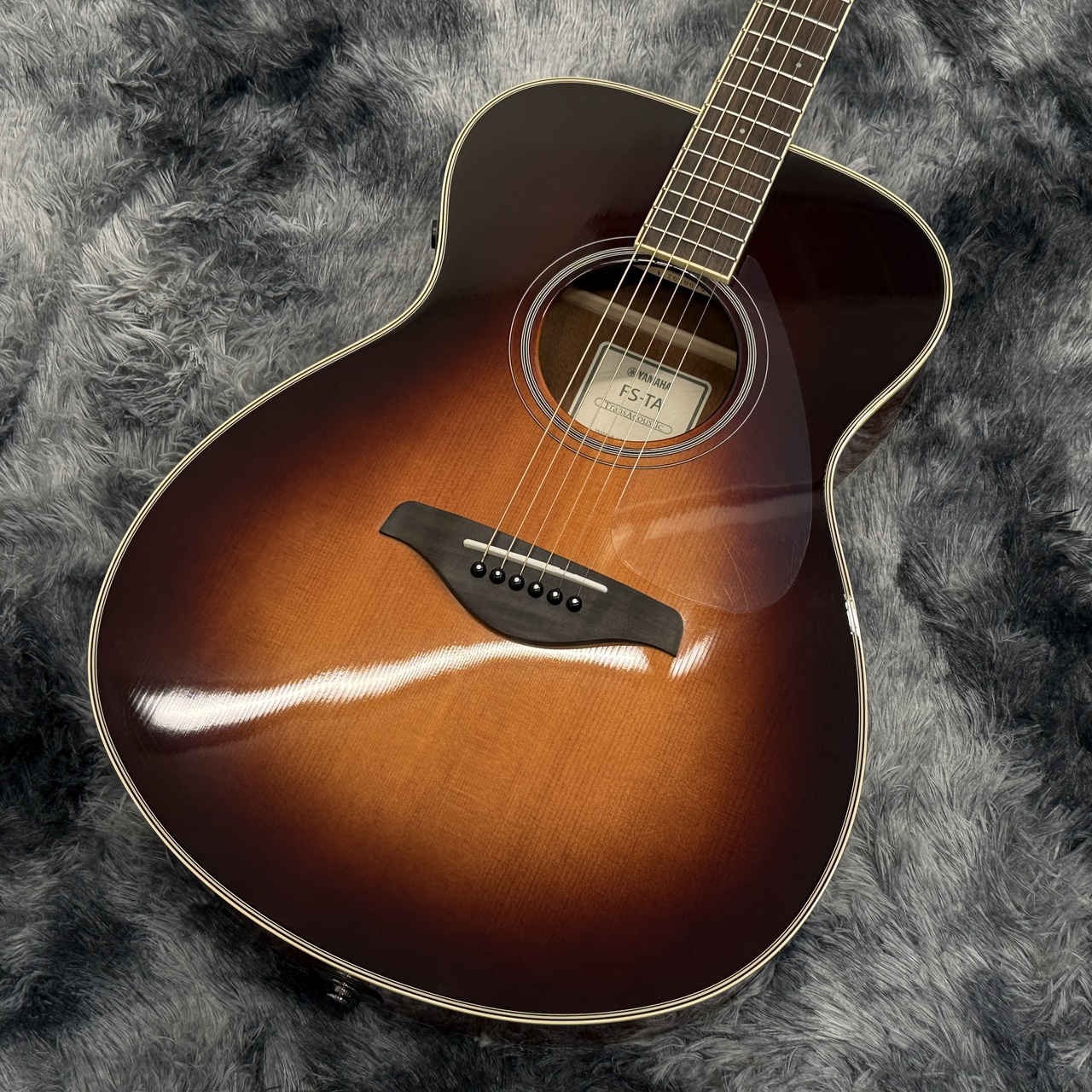 YAMAHA　FS-TA-BS トランスアコースティックギター楽器 Amazon.co.jp: Yamaha FS-TA BS Transacoustic Guitar with Soft Case