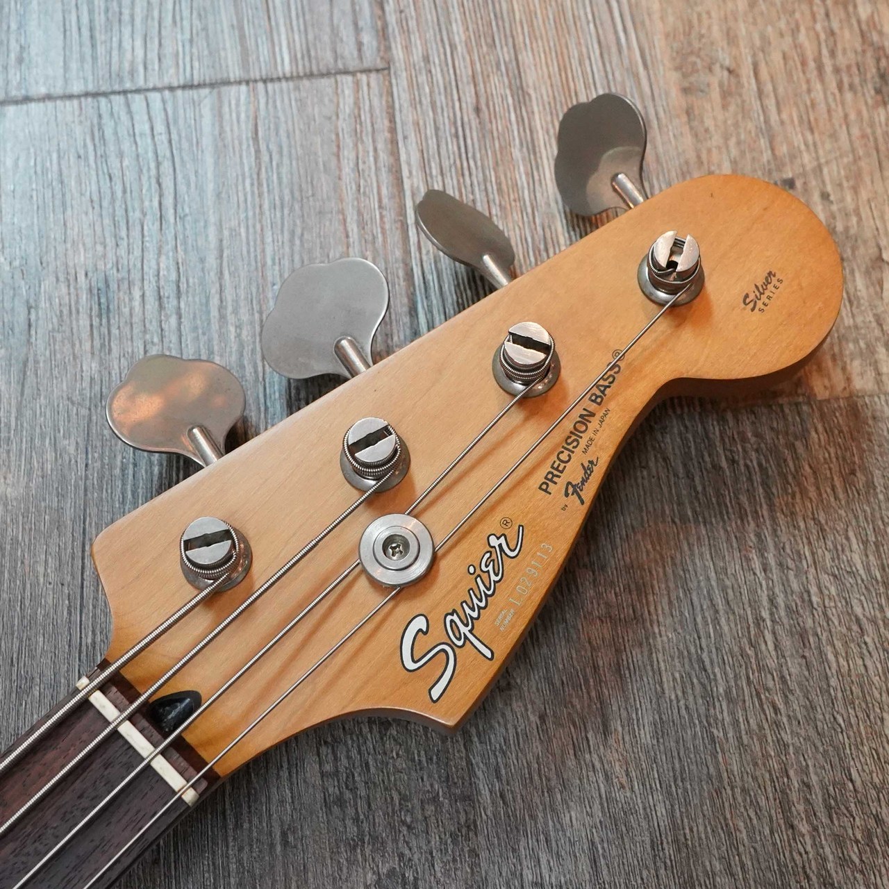 ベース Squier Precision Bass SPB-33 ベース Squier Precision Bass SPB-33 - メルカリ