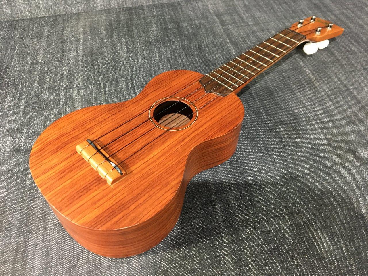 Famous FS-3（中古/送料無料）【楽器検索デジマート】