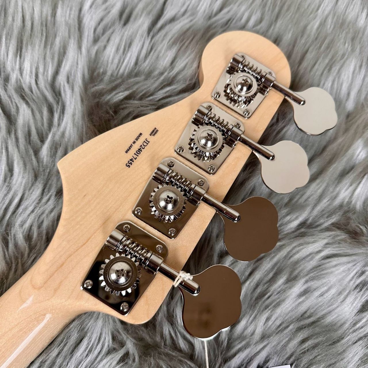 Fender Made in Japan Traditional 70s Jazz Bass Maple Fingerboard