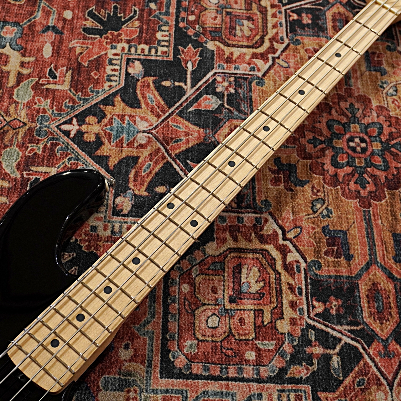 Lakland SK-4CL Black/ Maple FB -Skyline Japan Series- （新品/送料