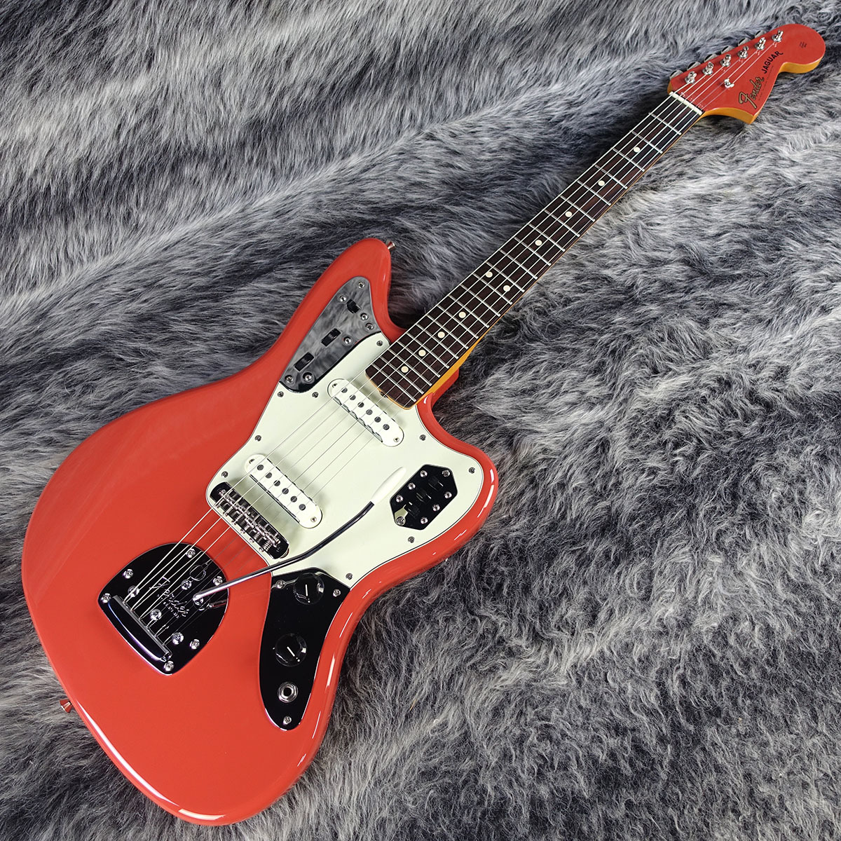Fender FSR Made in Japan Traditional II 60s Jaguar Fiesta