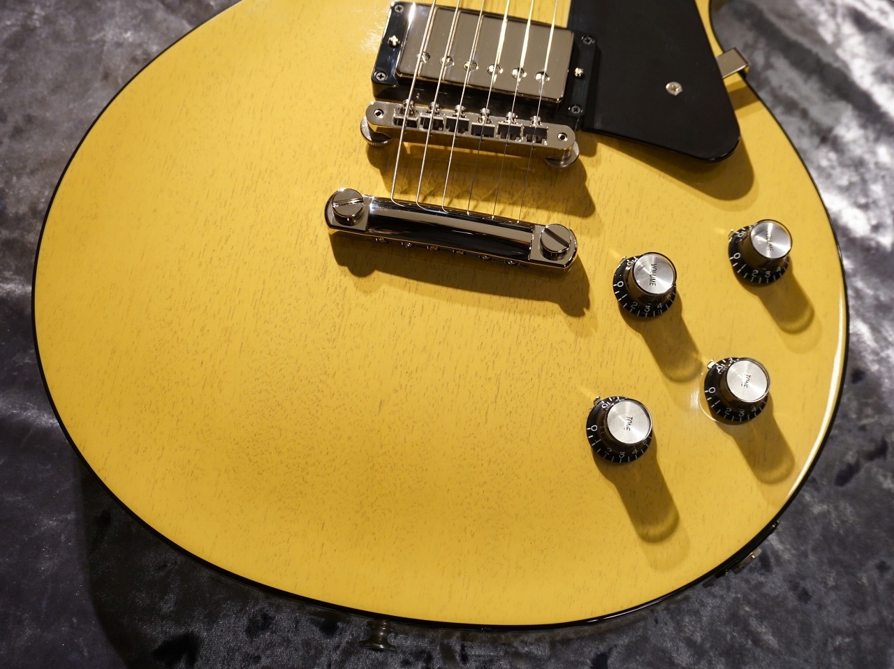 Gibson 【NEW】 Les Paul Standard '60s Mahogany Top ~TV Yellow