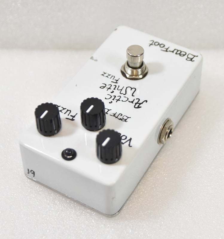 BearFoot FX Arctic White Fuzz Pedal Demo