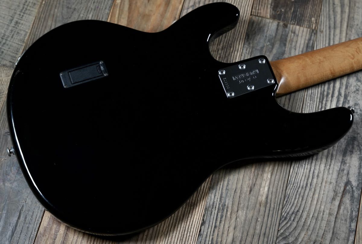 MUSIC MAN Stingray 3EQ H Black（中古/送料無料）【楽器検索デジマート】