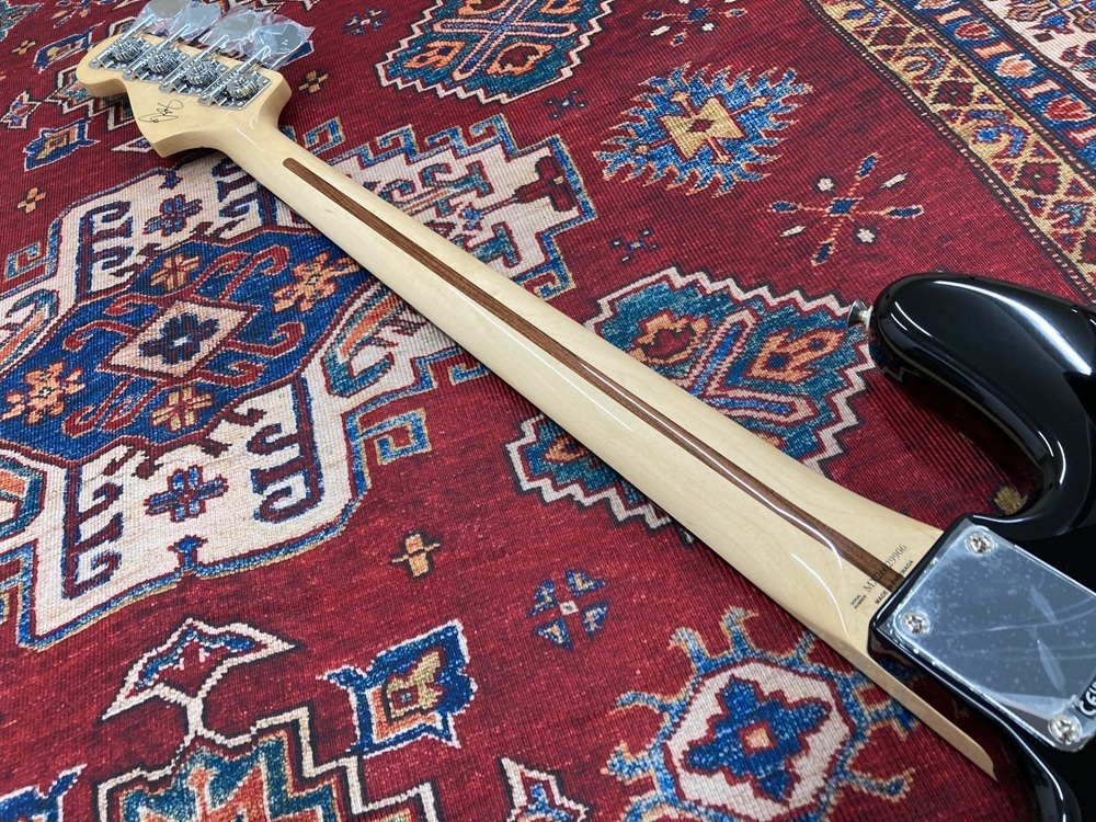 Fender Geddy Lee Jazz Bass, Maple Fingerboard / Black（新品特価